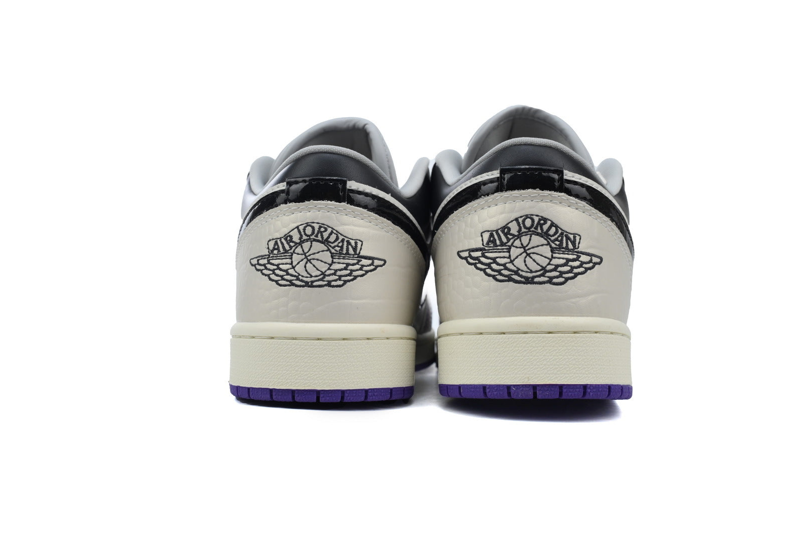 Nike Air Jordan 1 Retro Low Low-Top Sneakers