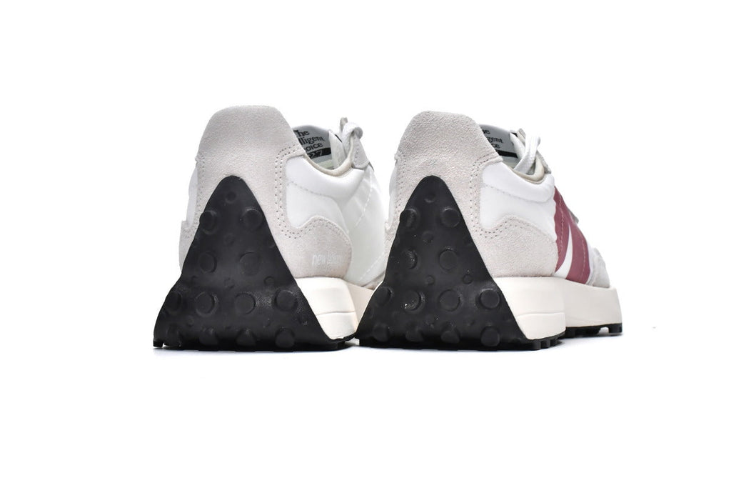 New Balance 327 Sneakers