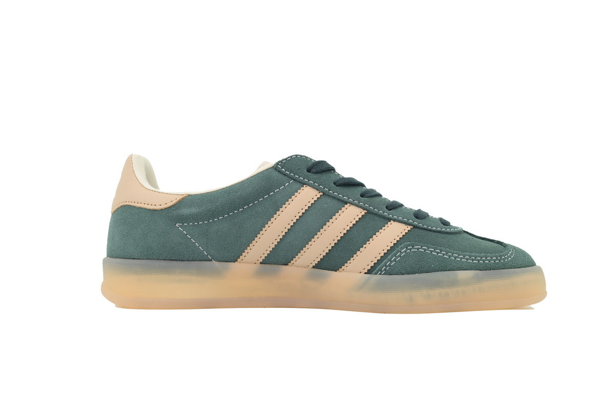 Adidas Samba OG – Retro German-Inspired Sneakers