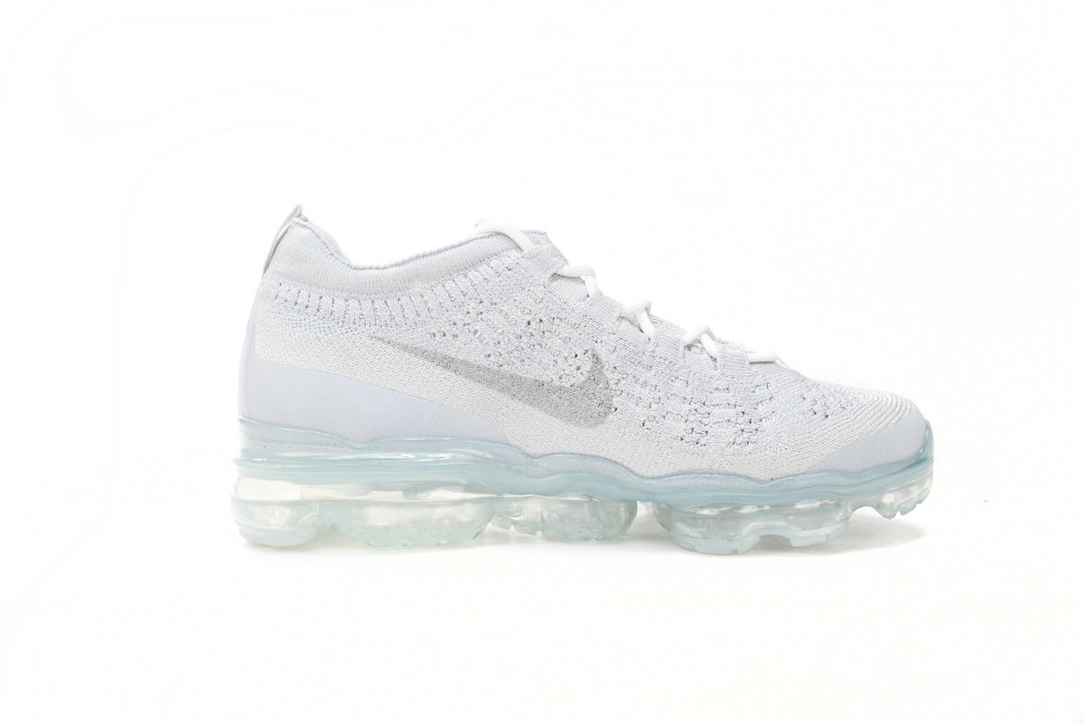 Nike Air VaporMax – Lightweight Running Sneakers