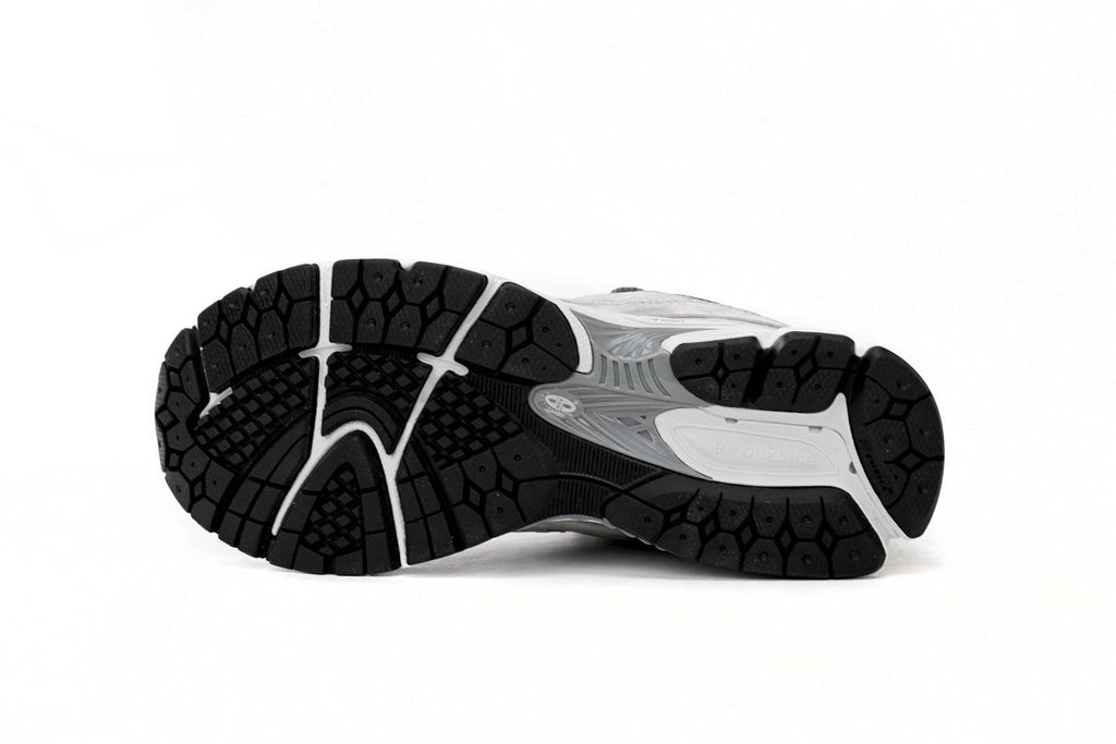 New Balance 2002R Sneakers