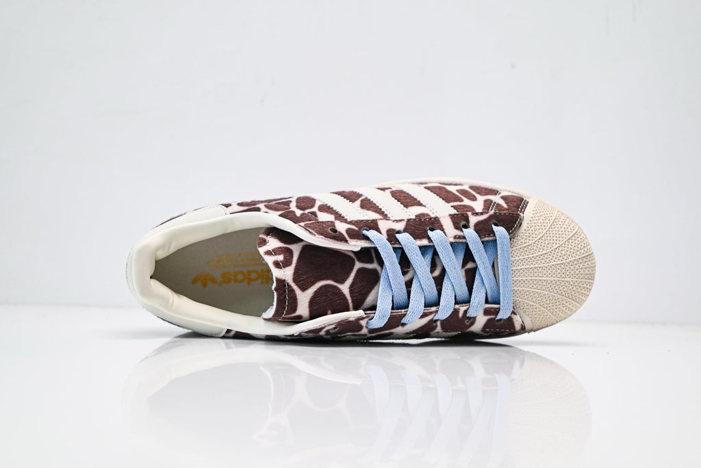 adidas Originals Superstar – Off-White Giraffe Print Shell Toe
