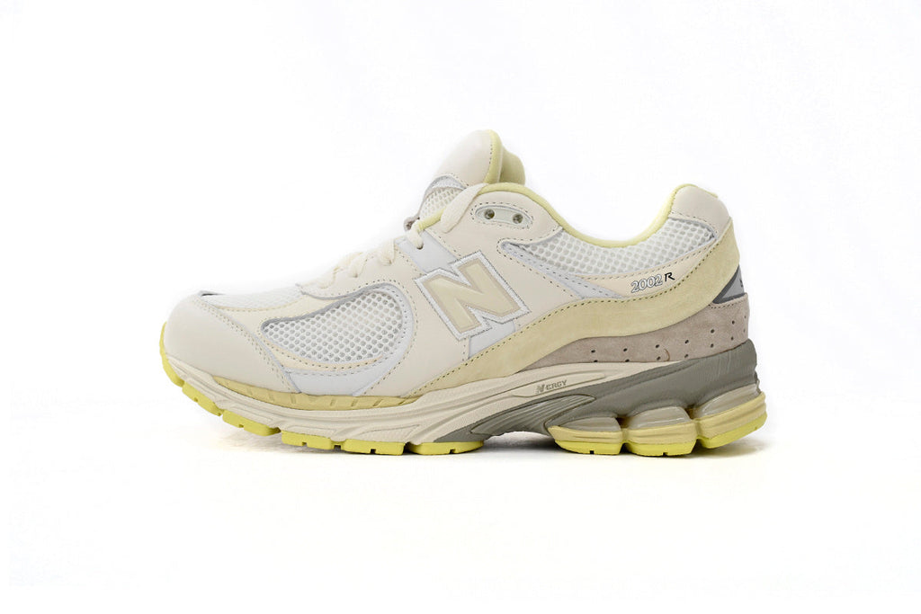New Balance 2002R Sneakers