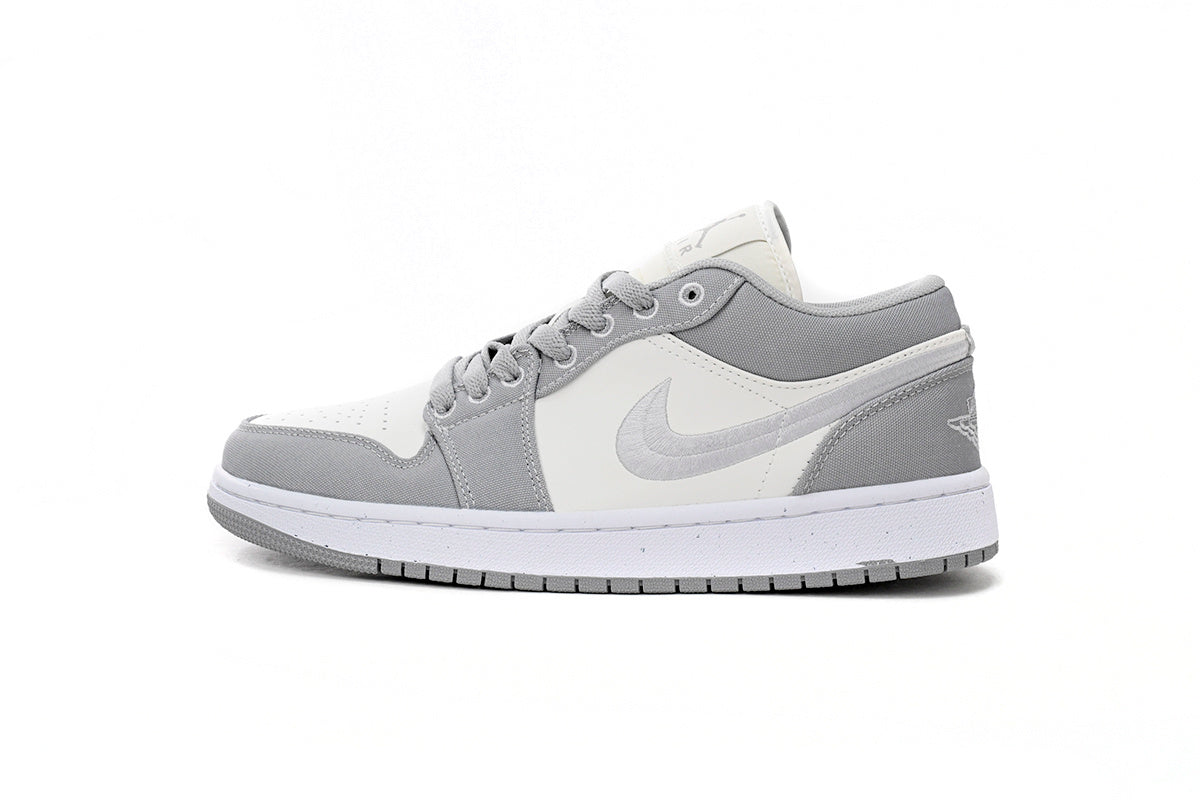 Nike Air Jordan 1 Retro Low Low-Top Sneakers