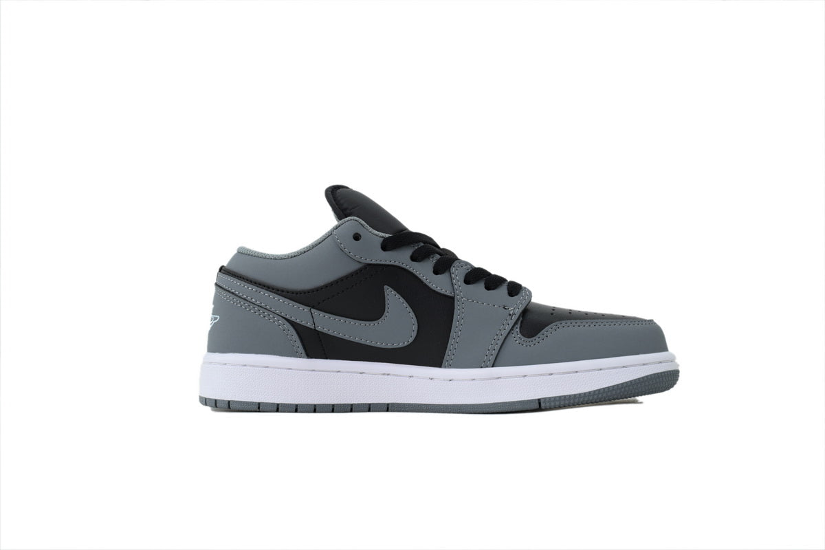 Nike Air Jordan 1 Retro Low Low-Top Sneakers