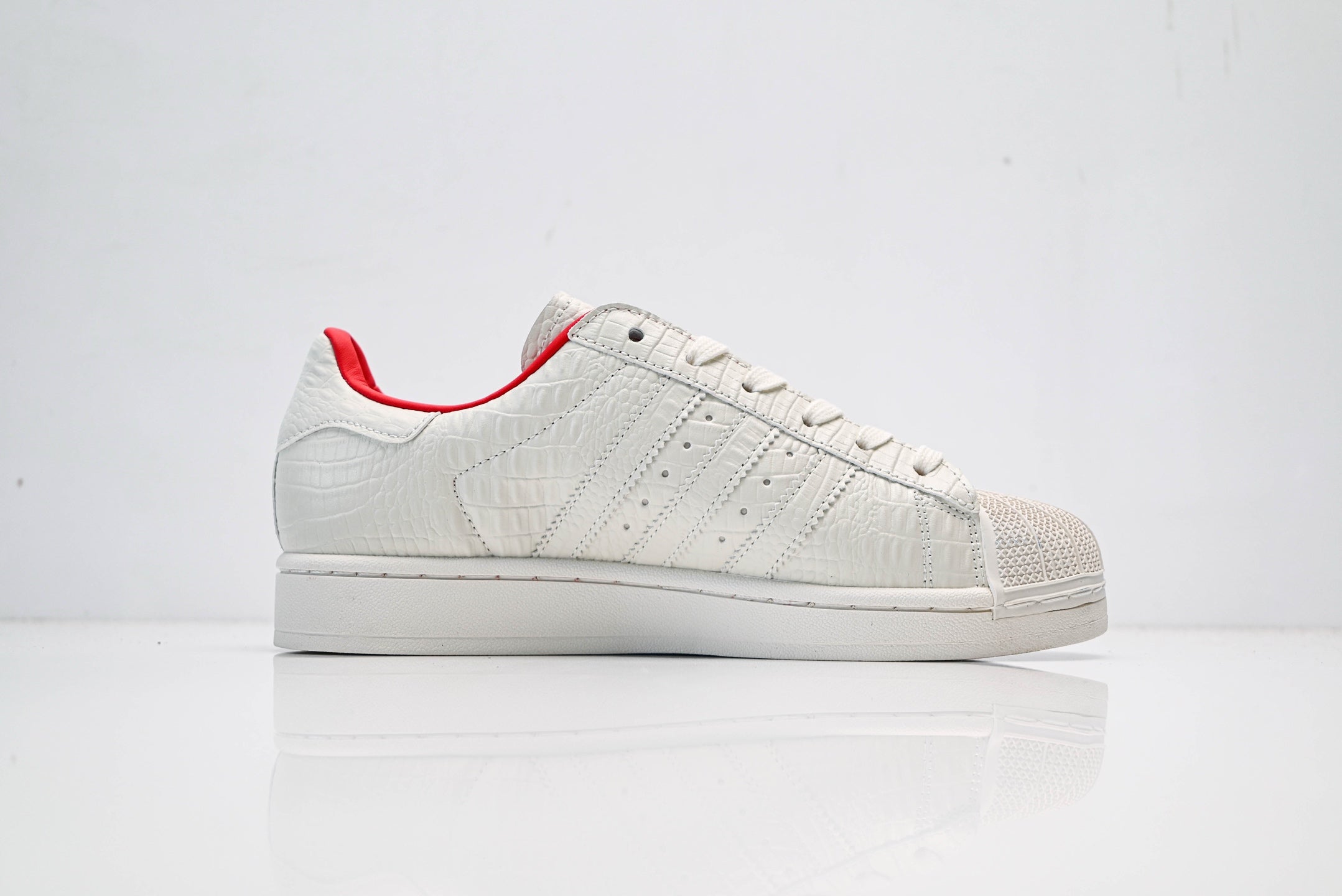 adidas Originals Superstar – White Croc-Embossed Upper with Red Lining & White Shell Toe