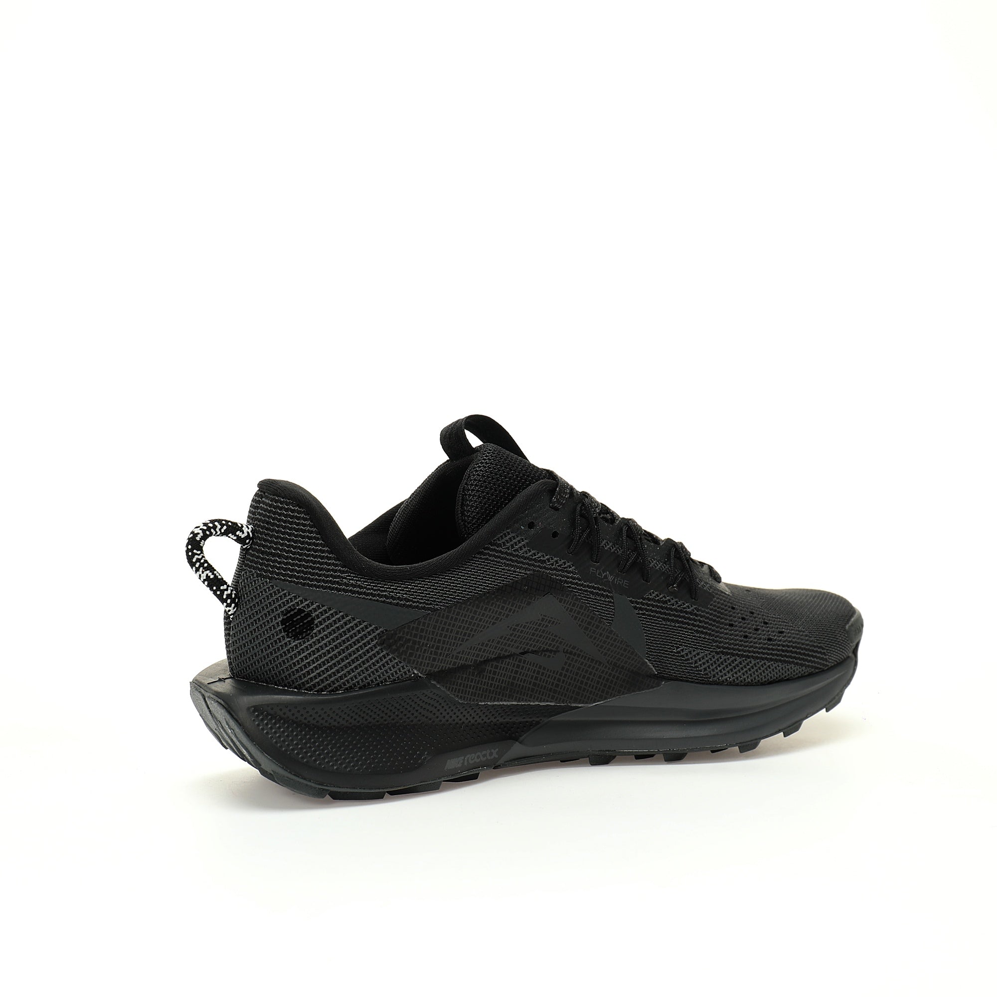 Nike Pegasus Trail – All-Black Mesh Trail Running Sneakers