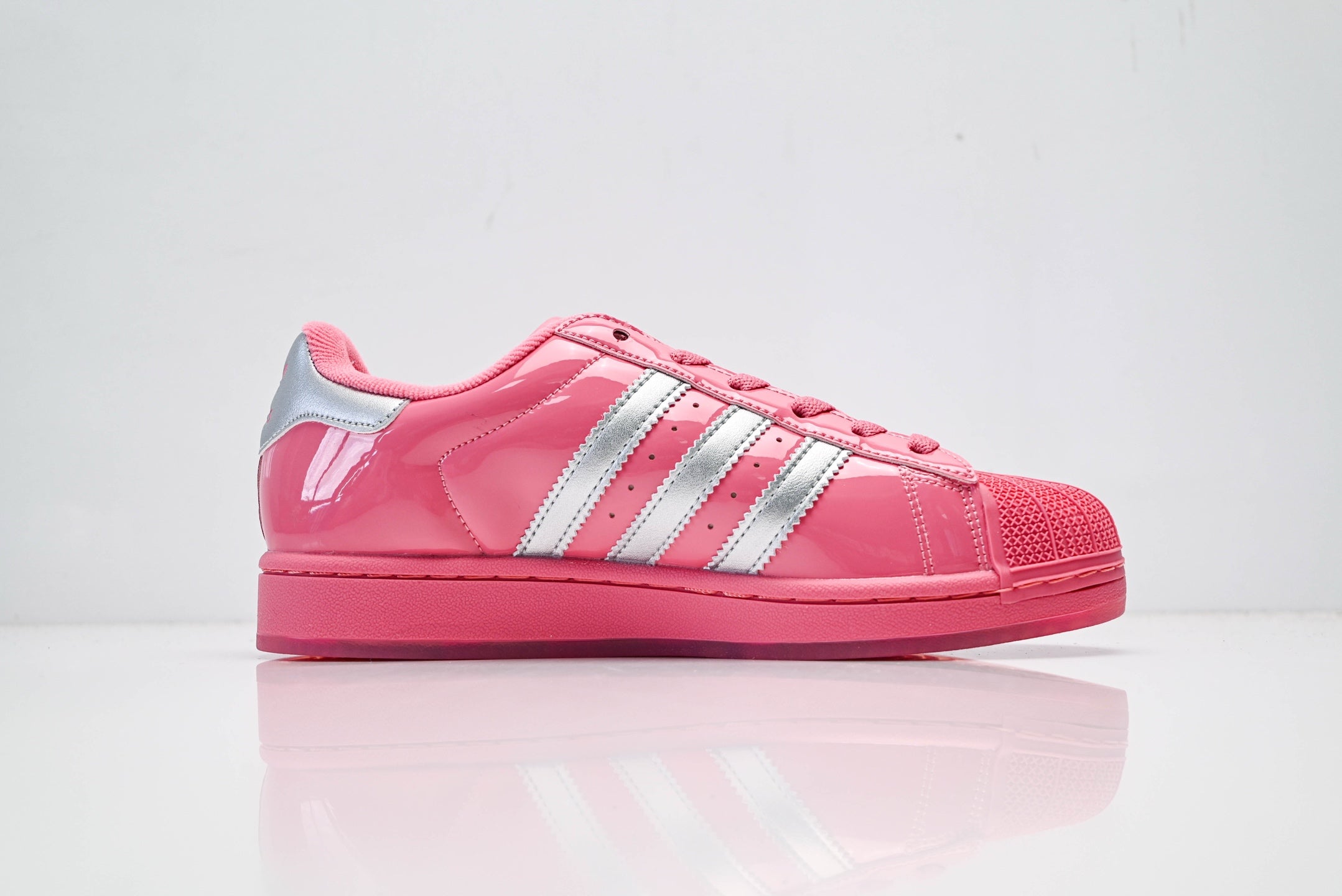 adidas Originals Superstar – Pink Patent Leather Upper with Silver Charm Detail & White Shell Toe