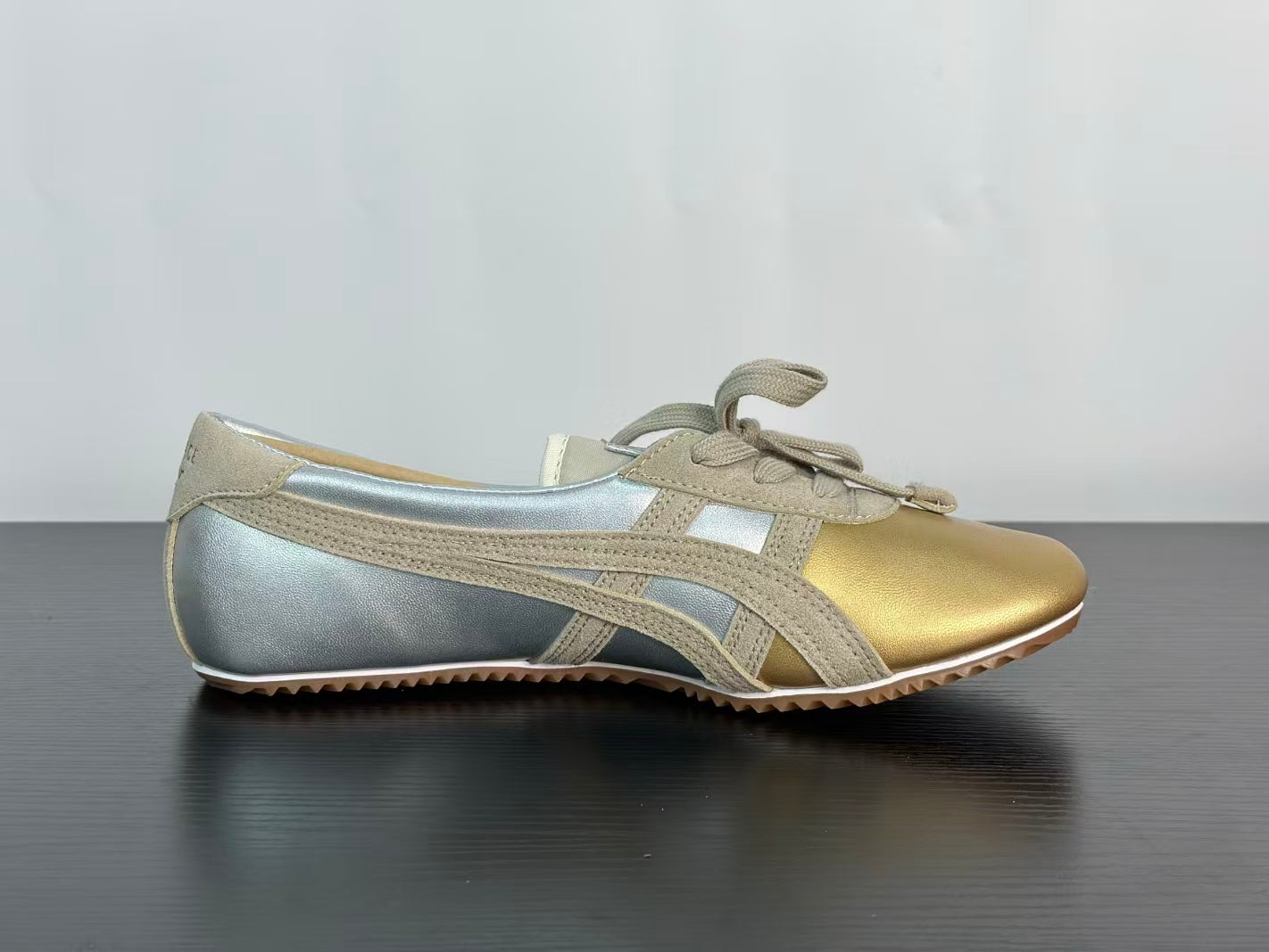VERSACE × Onitsuka Tiger