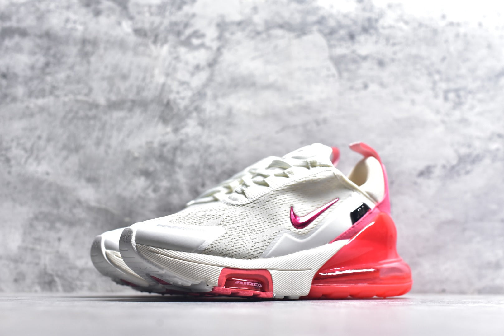 Nike Air Max 270 Sneakers | Iconic Air Cushioning | EU 36-45