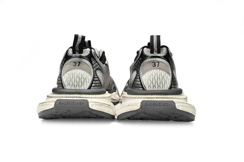 Balenciaga 3XL Sneaker – Low-Top Chunky Sole