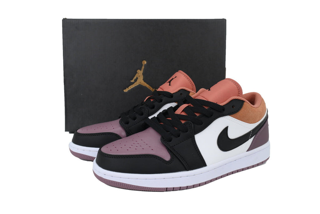 Nike Air Jordan 1 Retro Low Low-Top Sneakers