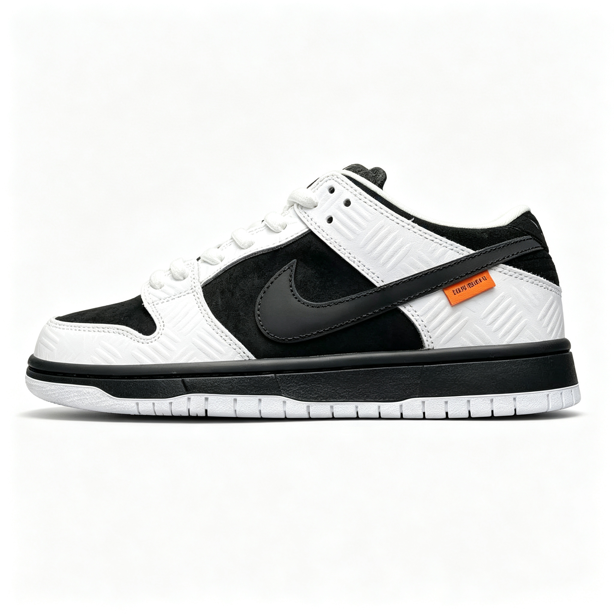 Nike Dunk Low 'Black / White / Orange'