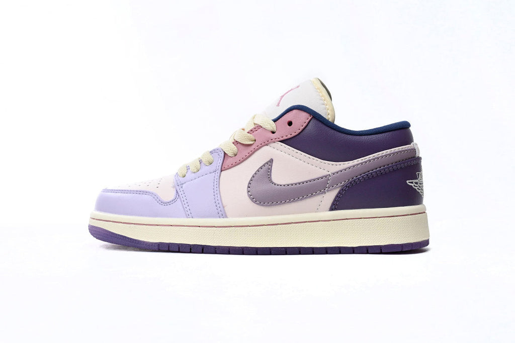 Nike Air Jordan 1 Retro Low Low-Top Sneakers