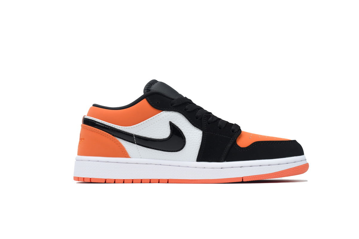 Nike Air Jordan 1 Retro Low Low-Top Sneakers