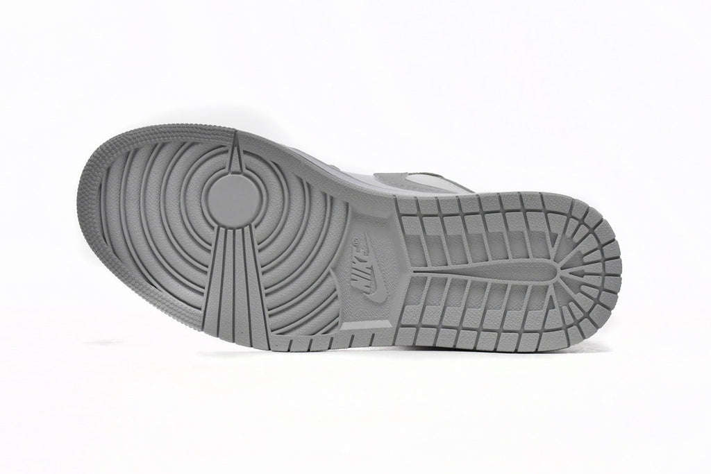 Nike Air Jordan 1 Retro Low Low-Top Sneakers
