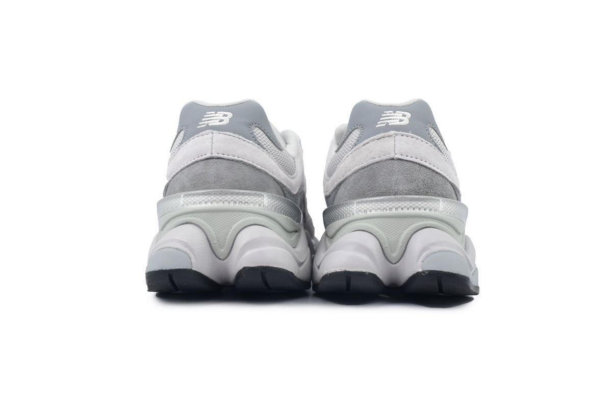 New Balance 9060 Sneakers
