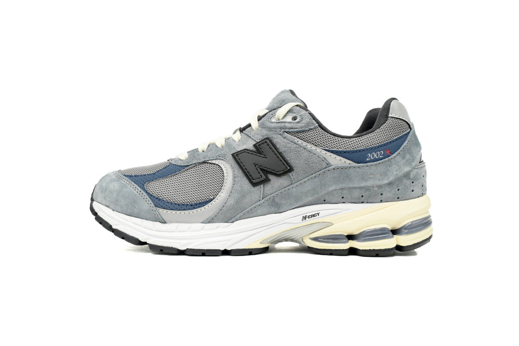 New Balance 2002R Sneakers