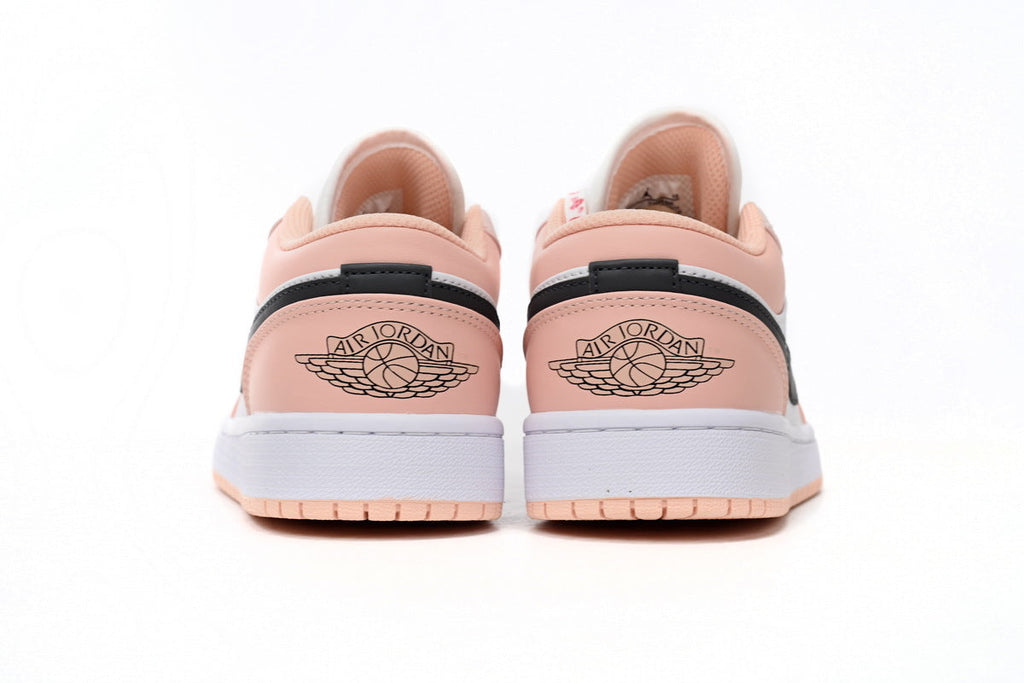 Nike Air Jordan 1 Retro Low Low-Top Sneakers