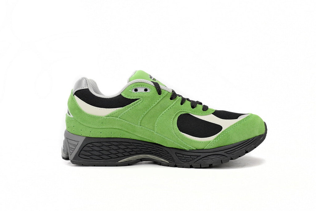 New Balance 2002R Sneakers