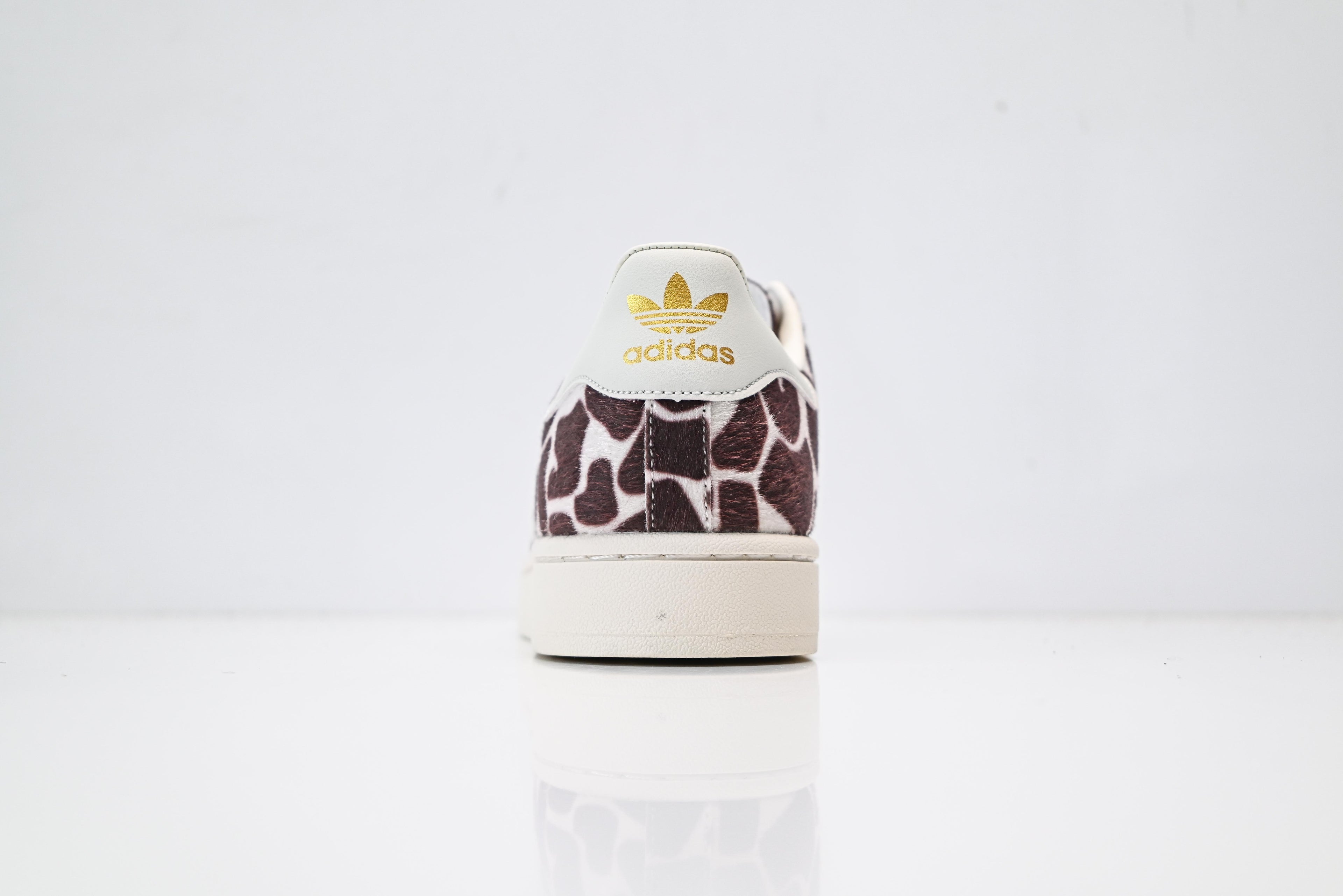 adidas Originals Superstar – Off-White Giraffe Print Shell Toe