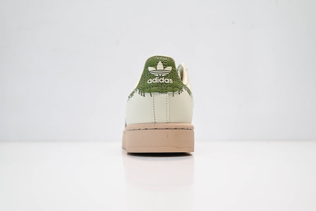 adidas Originals Superstar – Off-White with Green 3-Stripes & Beige Shell Toe