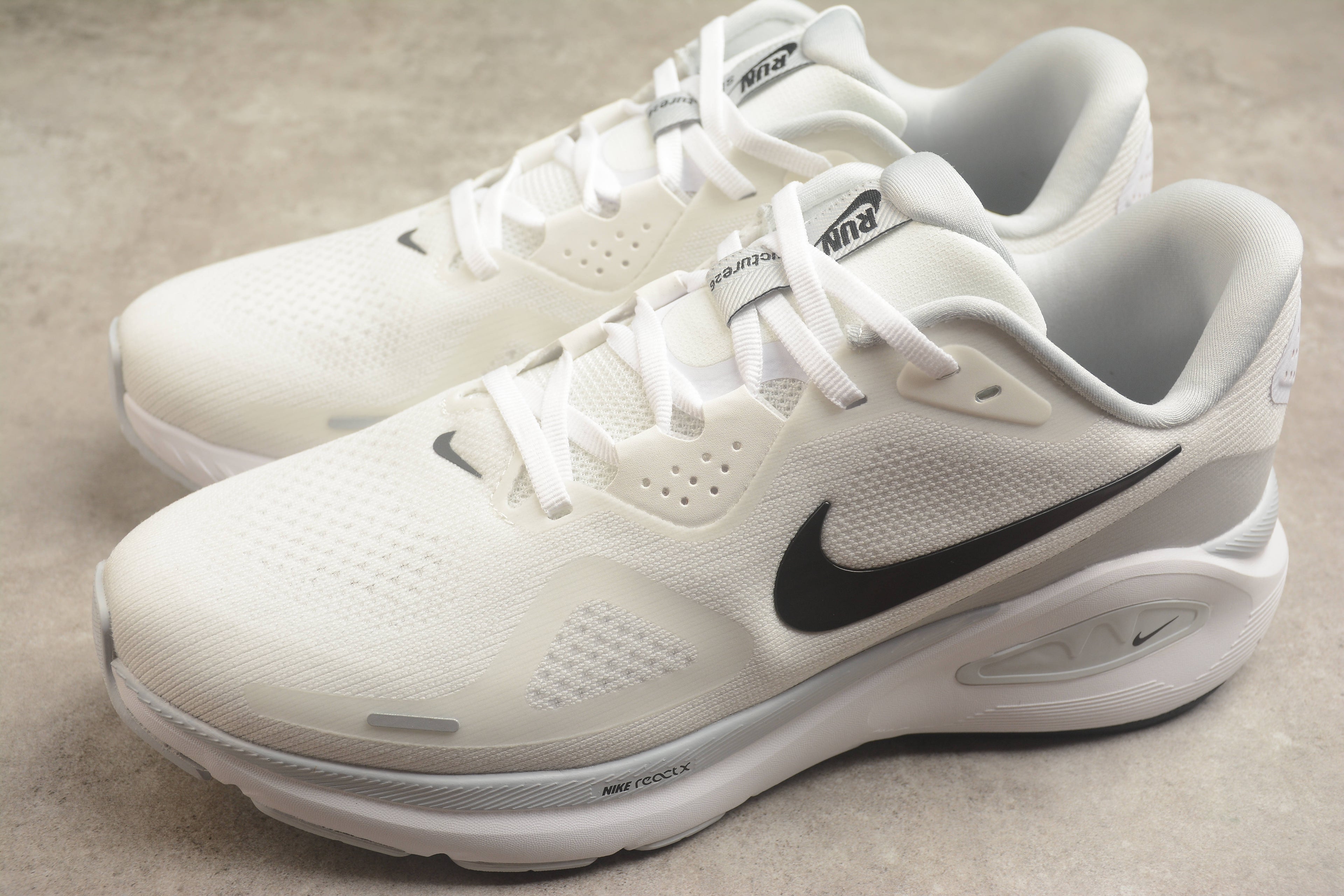 Nike Air Zoom Structure 26 Running Shoes | Supportive & Stable | EU 36-45