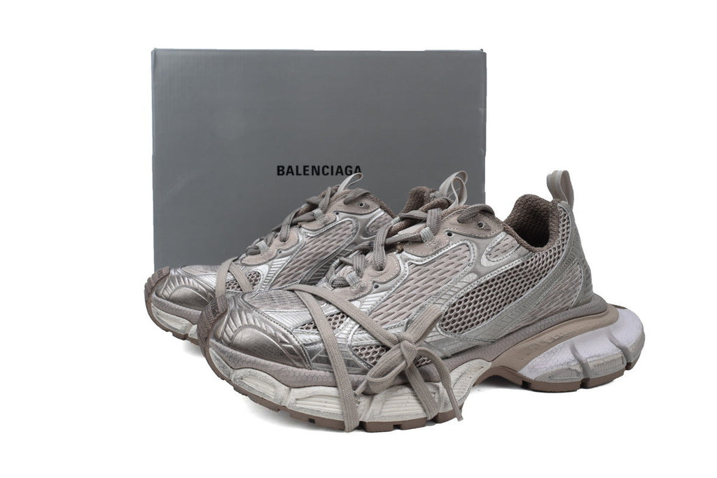Balenciaga 3XL Sneaker – Low-Top Chunky Sole