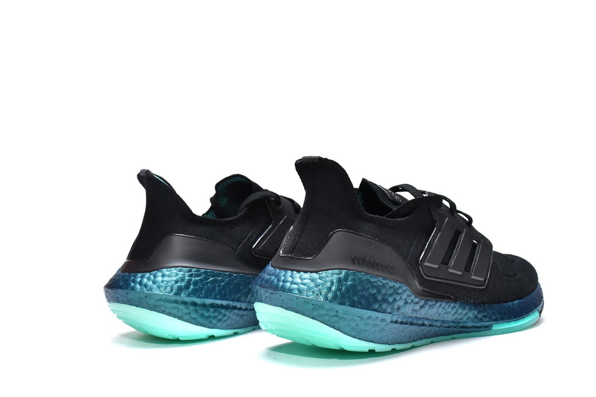 Adidas Ultraboost 22 Running Shoes