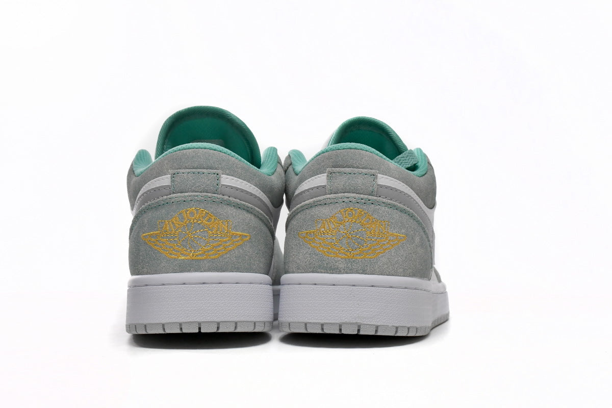Nike Air Jordan 1 Retro Low Low-Top Sneakers