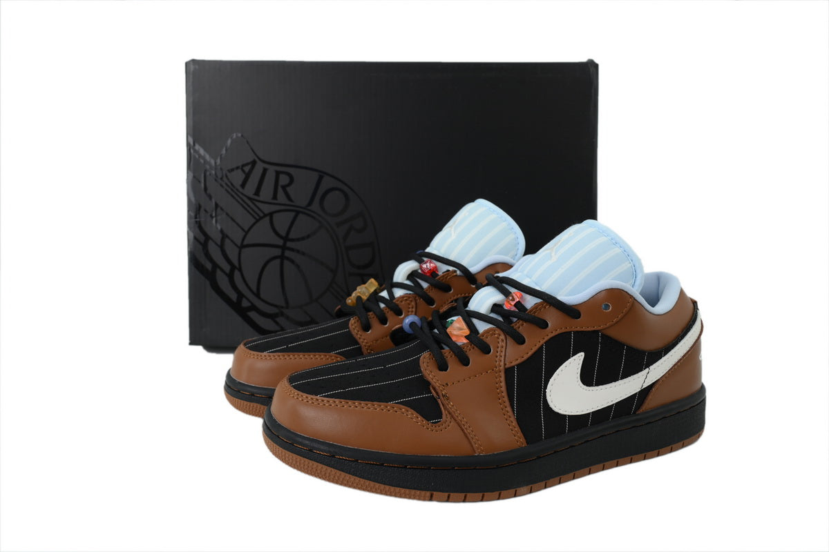 Nike Air Jordan 1 Retro Low Low-Top Sneakers