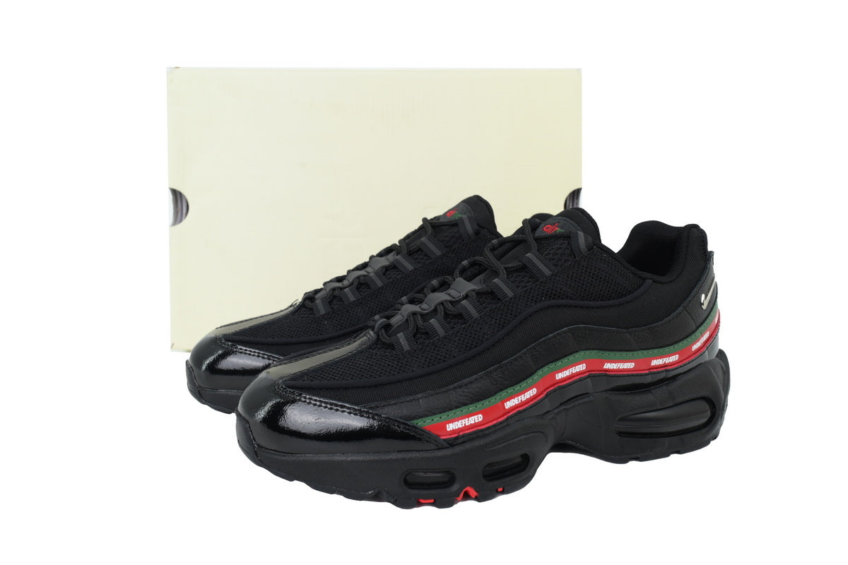 Nike Air Max 95 – Classic Sneakers