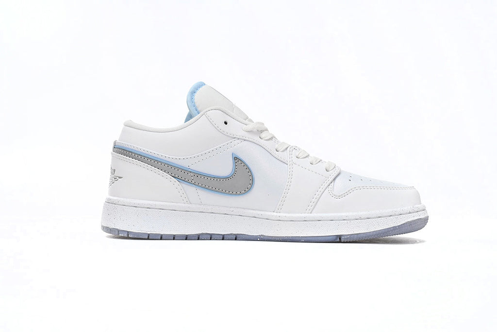 Nike Air Jordan 1 Retro Low Low-Top Sneakers