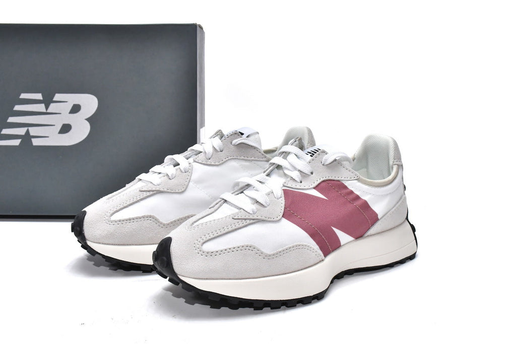 New Balance 327 Sneakers