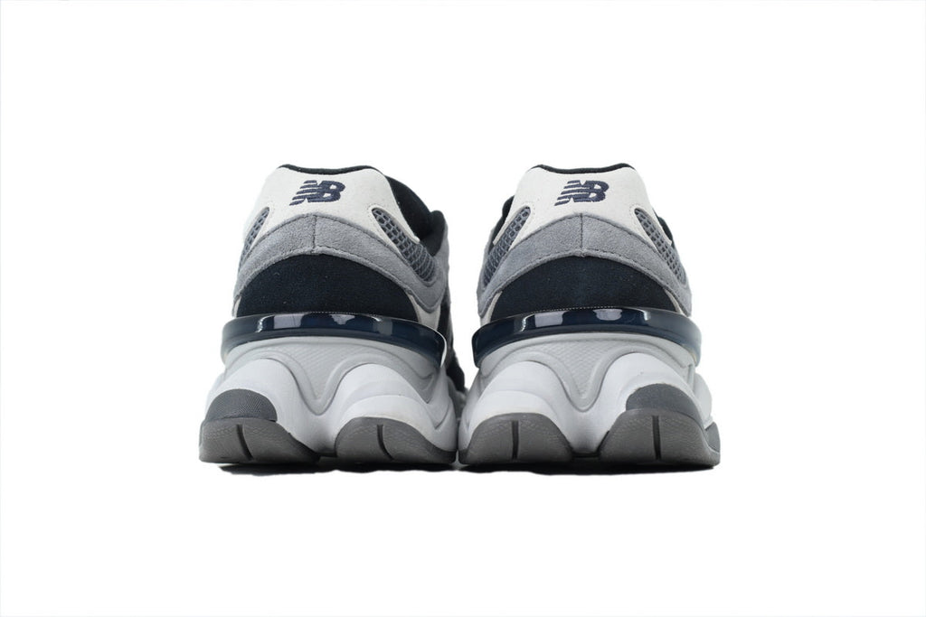 New Balance 9060 Sneakers