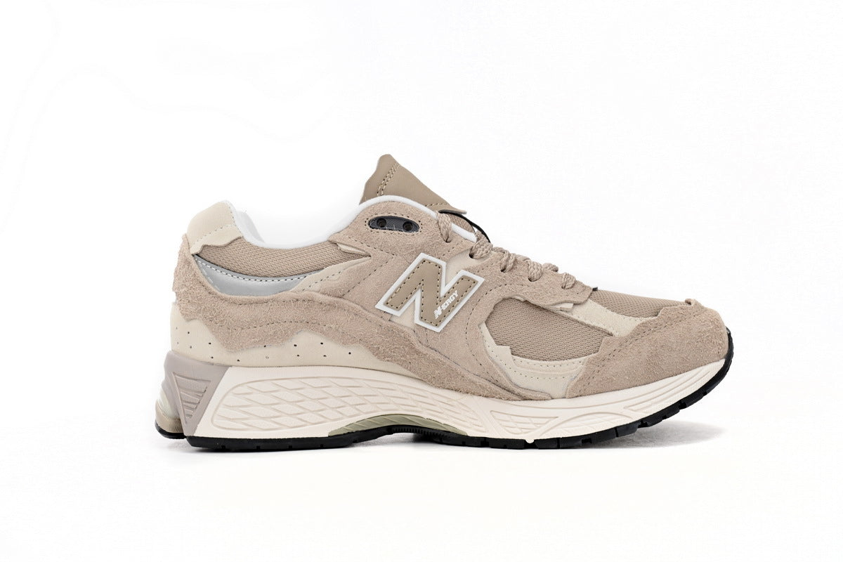 New Balance 2002R Sneakers