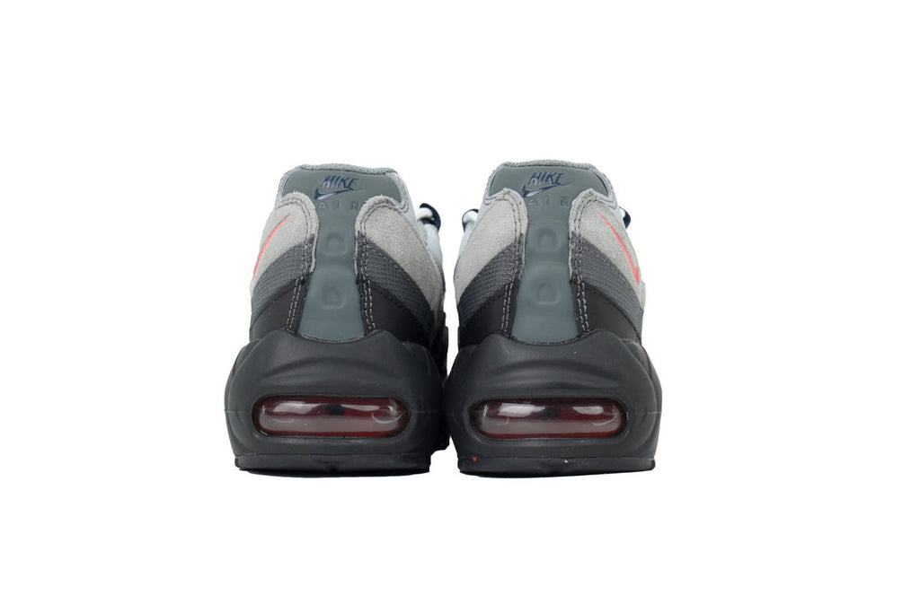 Nike Air Max 95 – Classic Sneakers
