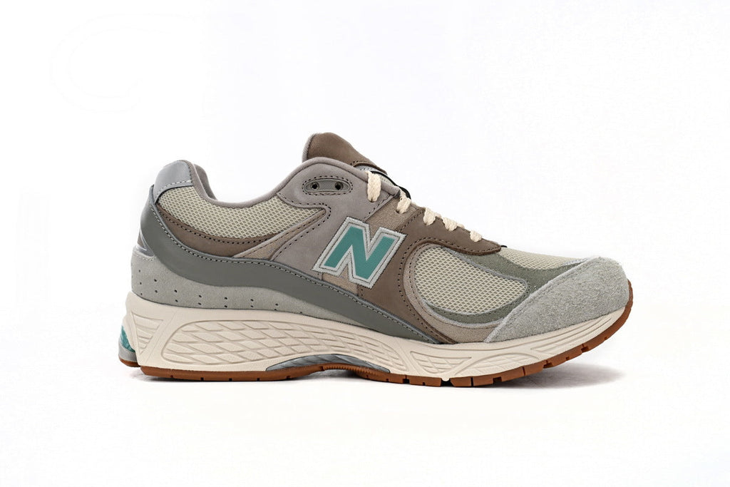 New Balance 2002R Sneakers