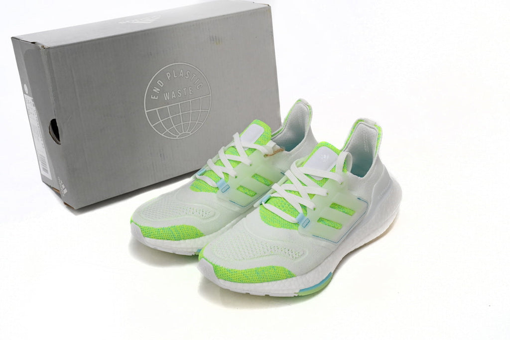 Adidas Ultraboost 22 Running Shoes