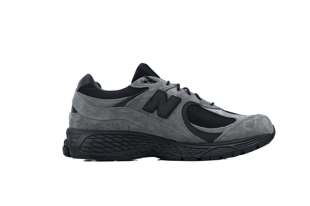 New Balance 2002R Sneakers