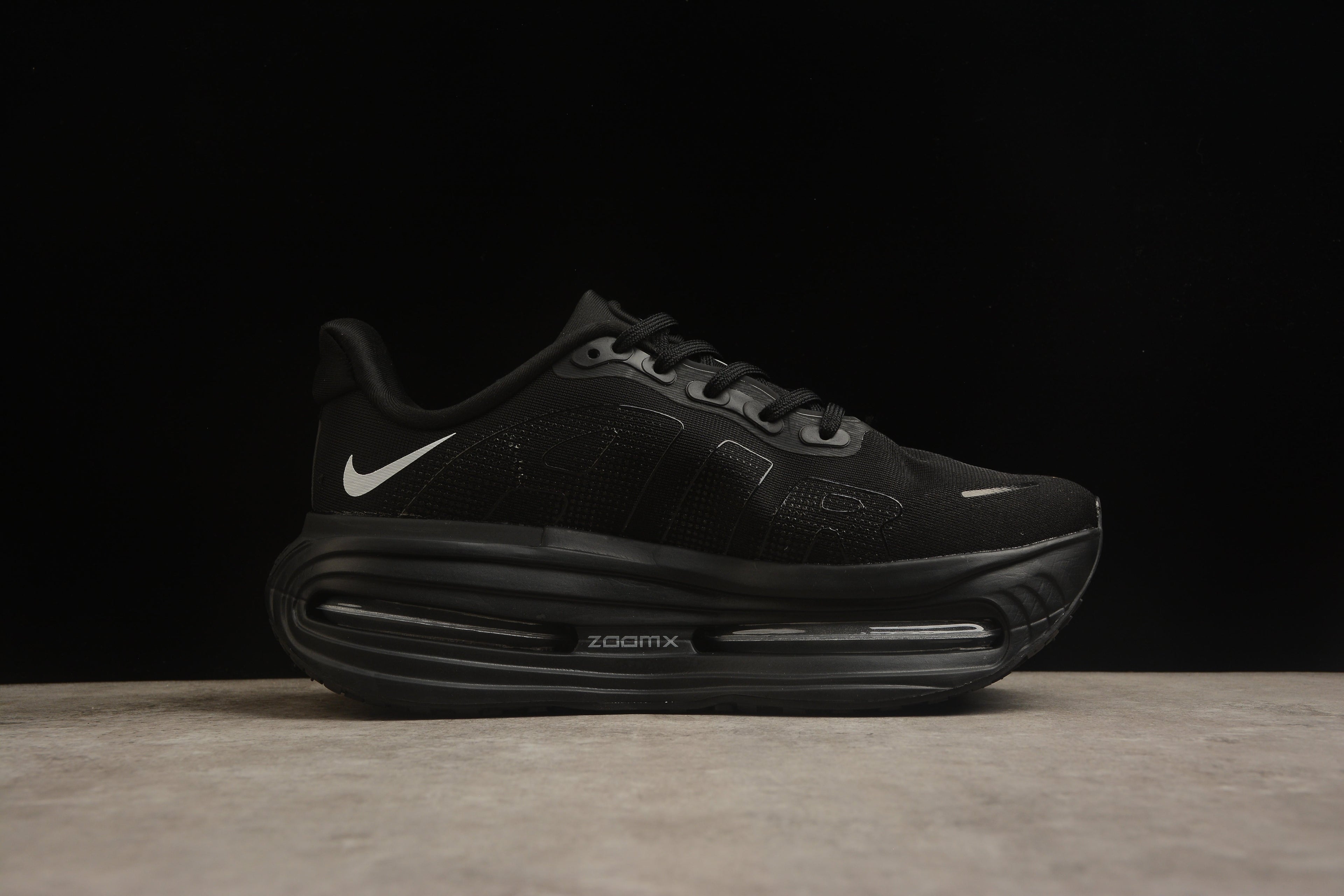 Nike Vomero 18 Running Shoes | Premium Cushioning | EU 36-45