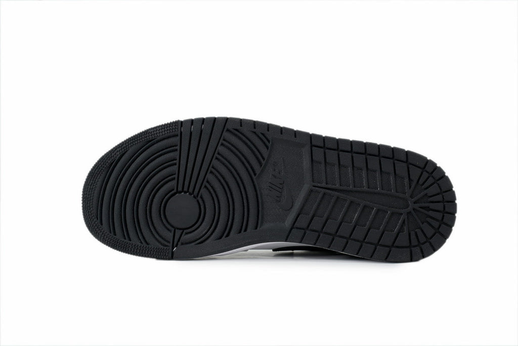 Nike Air Jordan 1 Retro Low Low-Top Sneakers