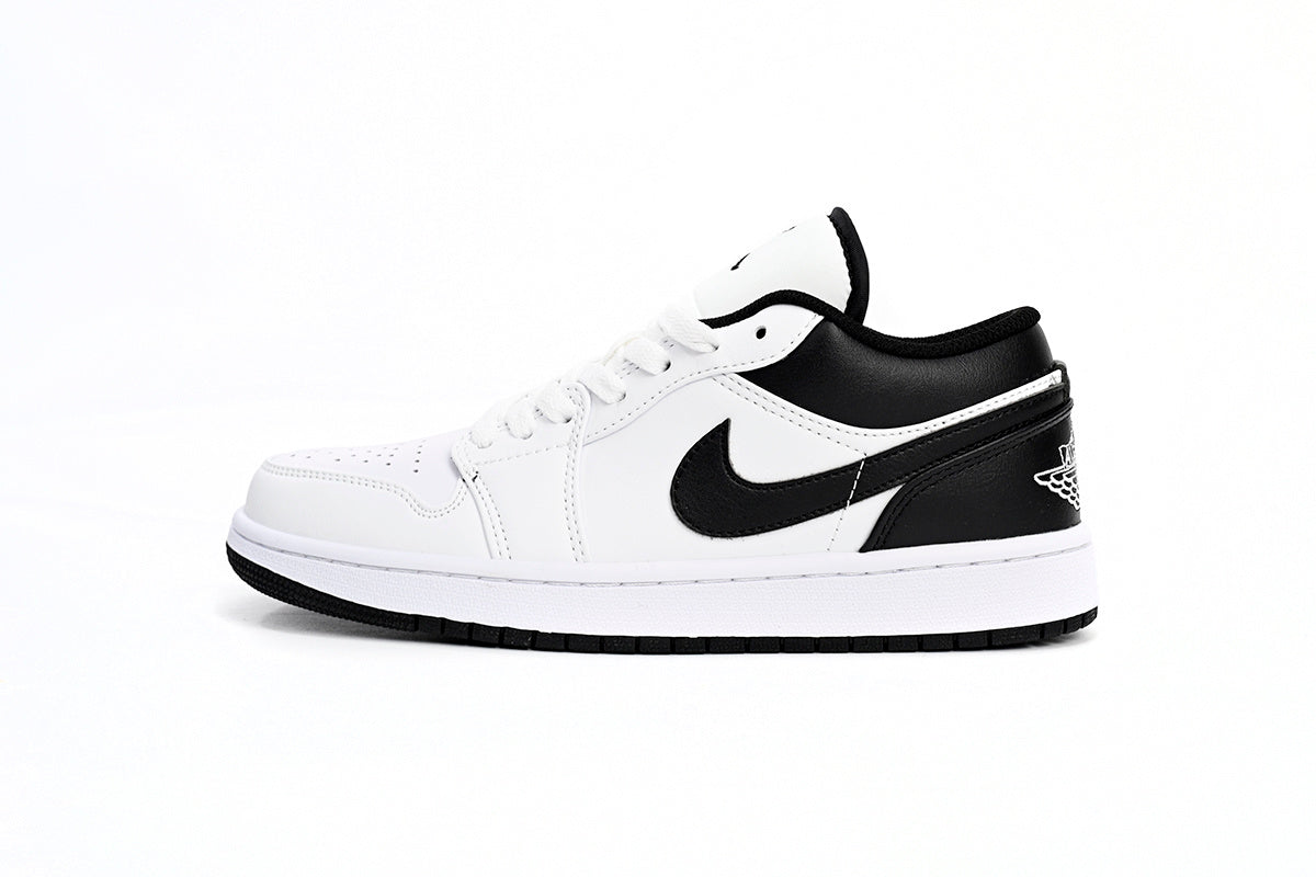 Nike Air Jordan 1 Retro Low Low-Top Sneakers