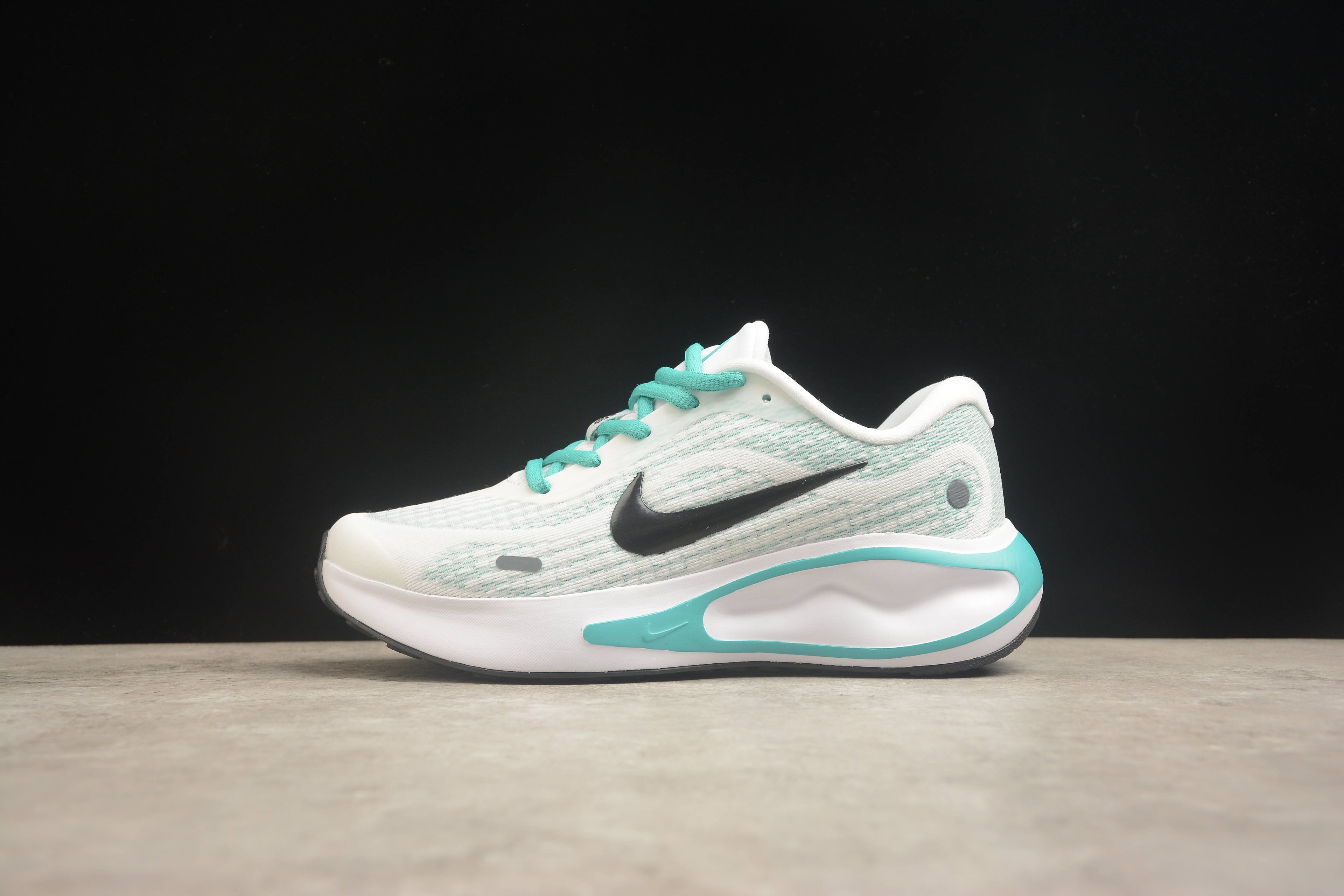 Nike Journey Run Running Shoes | Lightweight & Comfortable | EU 36-45