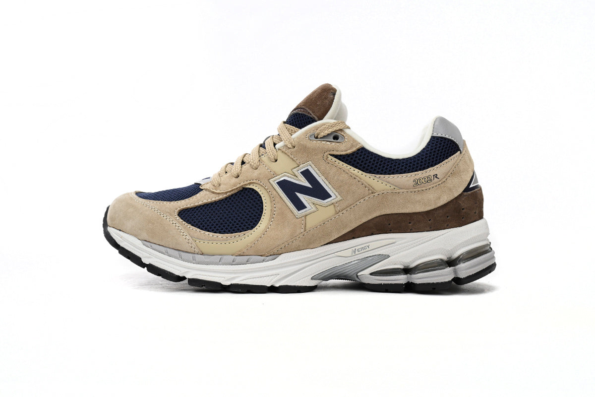 New Balance 2002R Sneakers