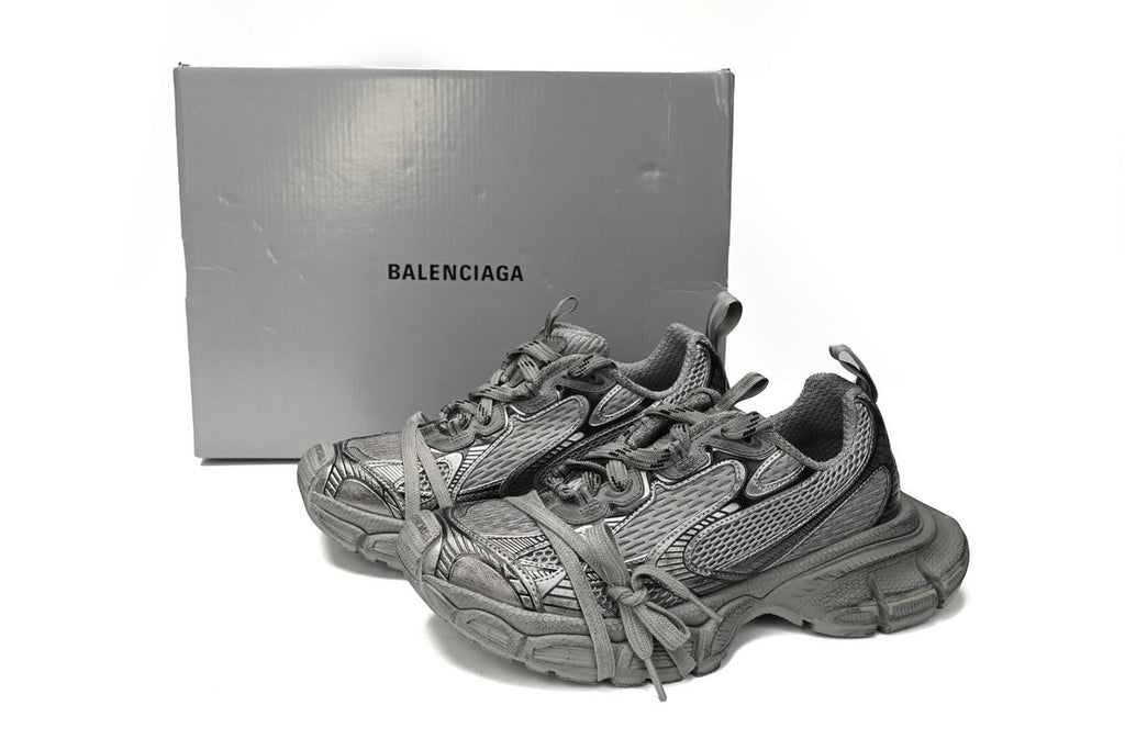 Balenciaga 3XL Sneaker – Low-Top Chunky Sole