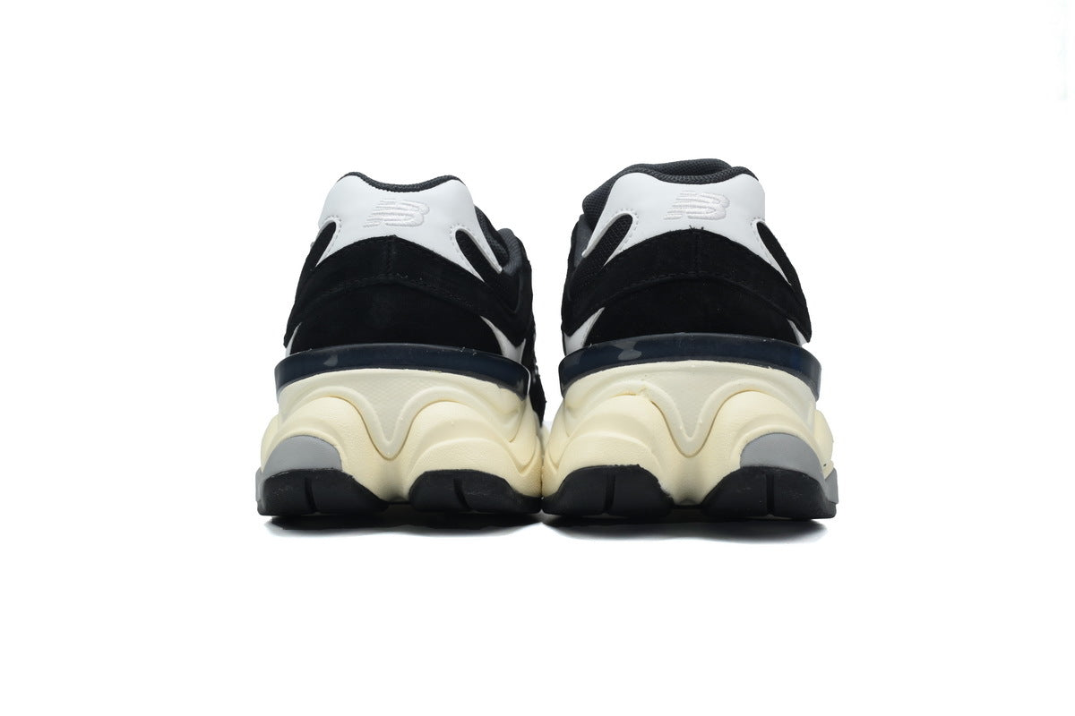 New Balance 9060 Sneakers
