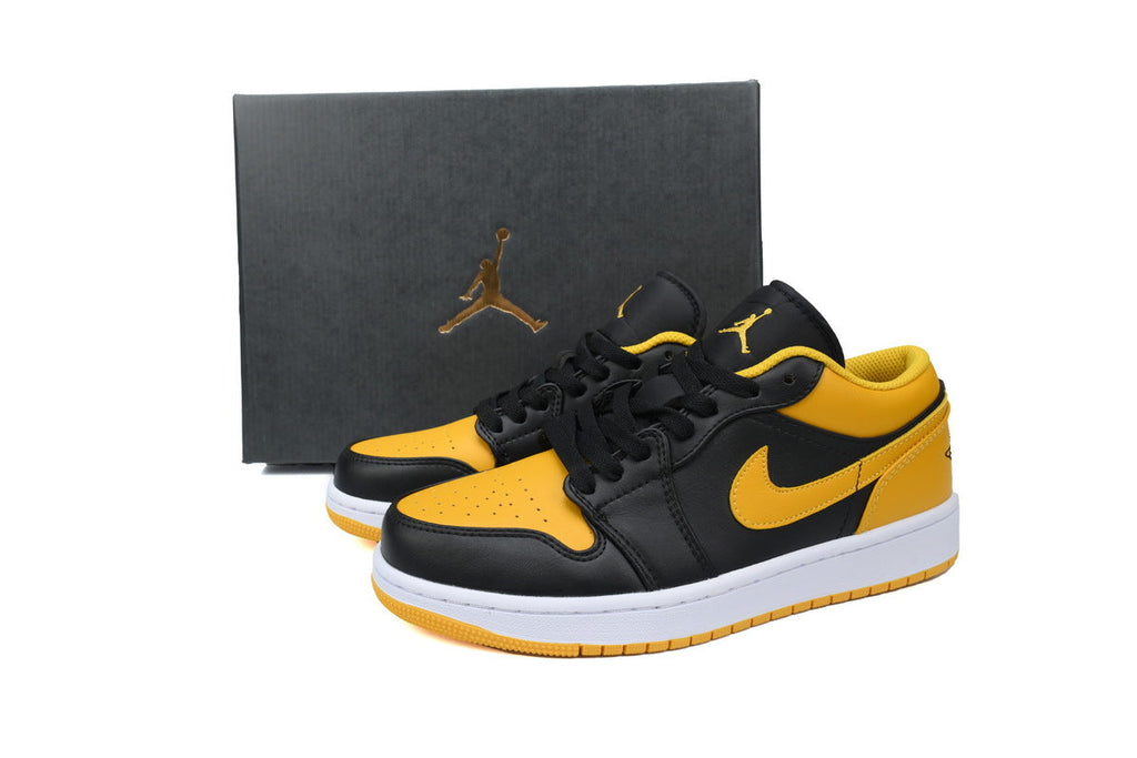 Nike Air Jordan 1 Retro Low Low-Top Sneakers