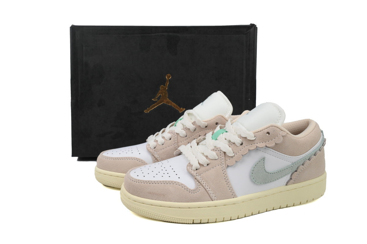 Nike Air Jordan 1 Retro Low Low-Top Sneakers