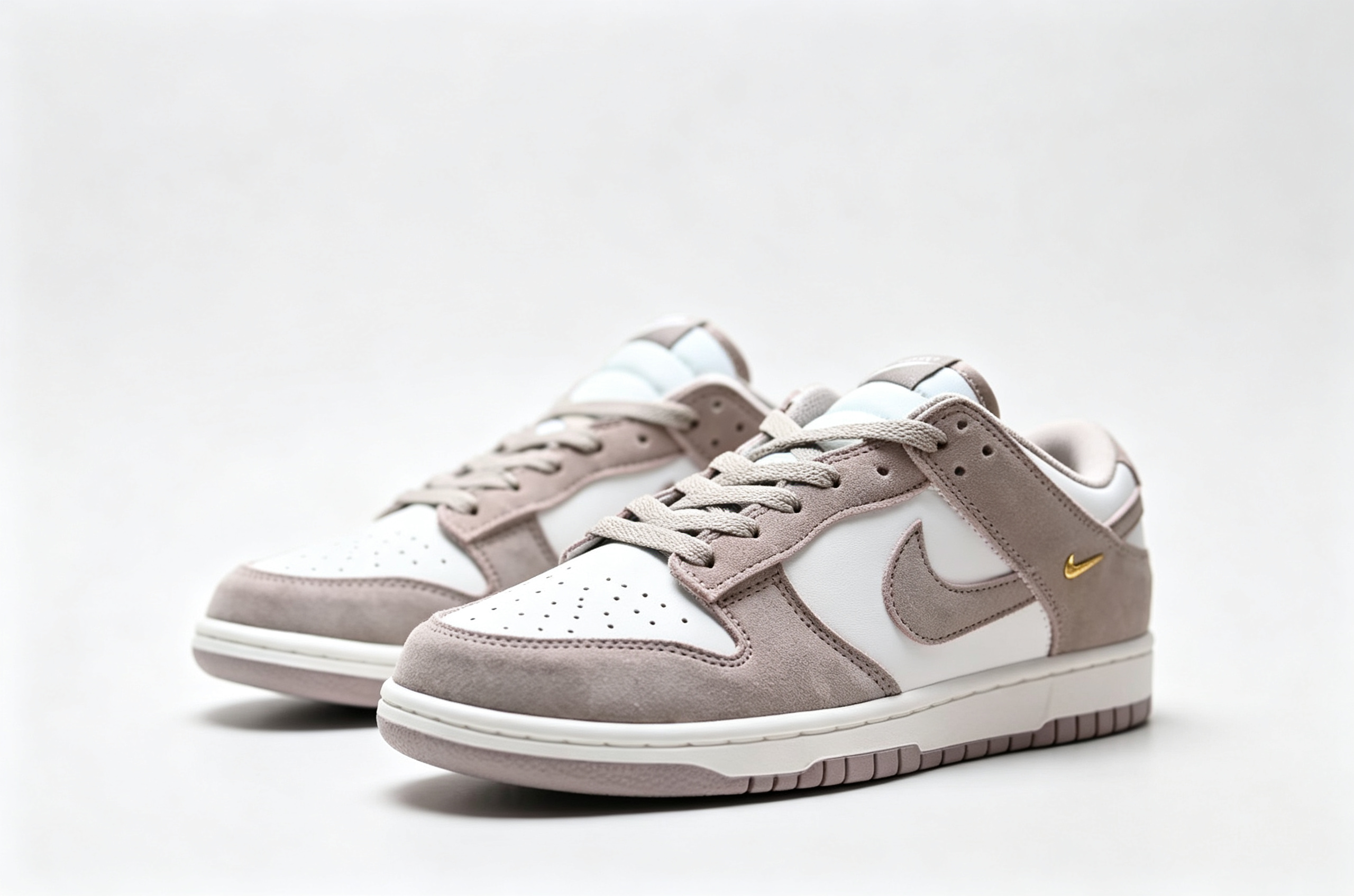 Nike Dunk Low 'Sail Mink Brown Gold' – Low-Top Sneakers